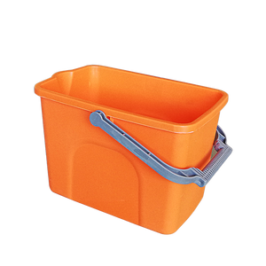 Cleaning bucket