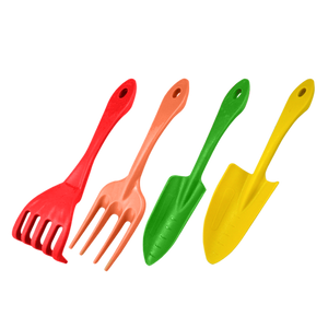 Gardening tool set